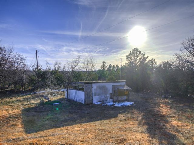 6301 S Triple X Road, Choctaw, OK 73020