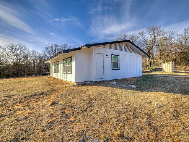 6301 S Triple X Road, Choctaw, OK 73020