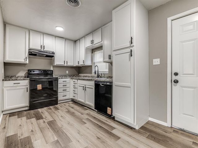 6301 S Triple X Road, Choctaw, OK 73020