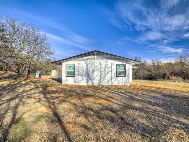 6301 S Triple X Road, Choctaw, OK 73020