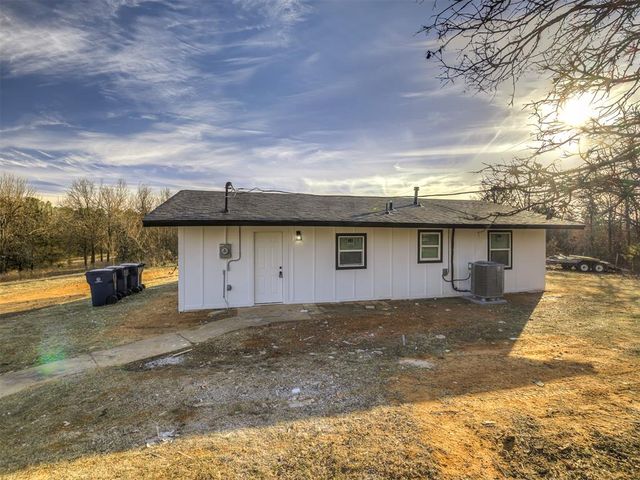6301 S Triple X Road, Choctaw, OK 73020