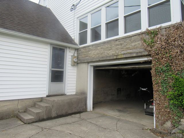 126 Parkwood Drive 126 Parkwood Drive, West Milton, OH 45383
