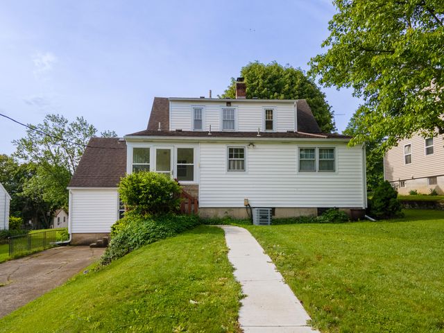 126 Parkwood Drive 126 Parkwood Drive, West Milton, OH 45383