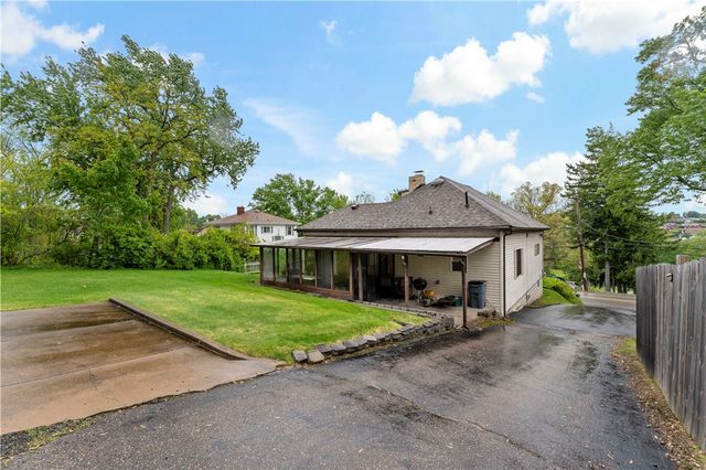 987 Mccoy Rd, Kennedy Twp, PA 15136