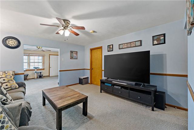 987 Mccoy Rd, Kennedy Twp, PA 15136