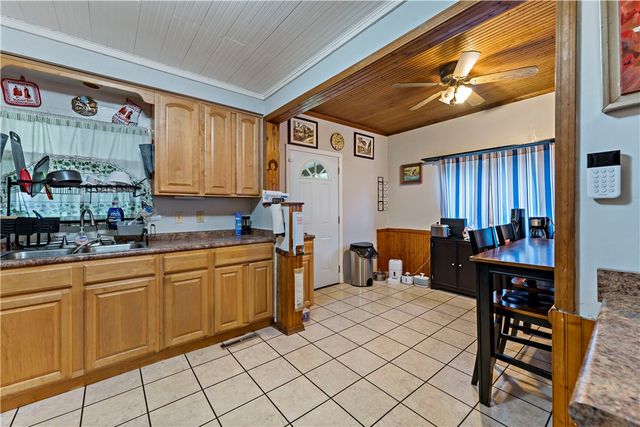 987 Mccoy Rd, Kennedy Twp, PA 15136
