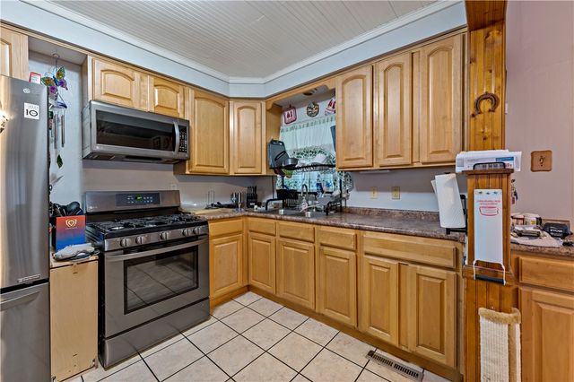987 Mccoy Rd, Kennedy Twp, PA 15136
