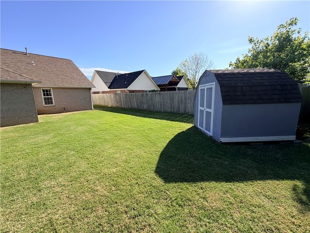 903 Hunter Ridge, Siloam Springs, AR 72761