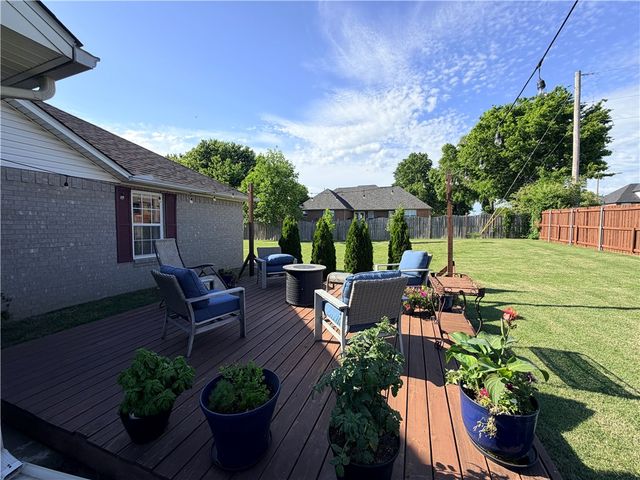 903 Hunter Ridge, Siloam Springs, AR 72761