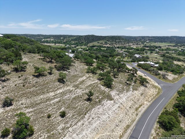 231 Echo Falls, Comfort, TX 78013