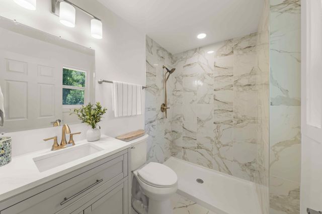 12903 Apple View Lane, Burnsville, MN 55337