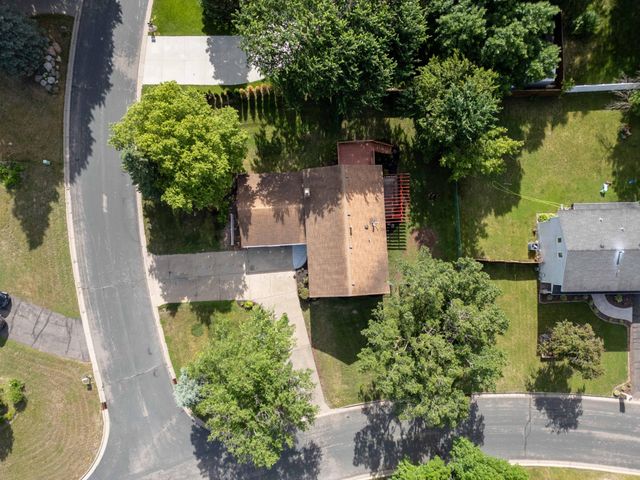 12903 Apple View Lane, Burnsville, MN 55337