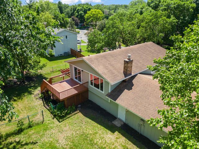 12903 Apple View Lane, Burnsville, MN 55337