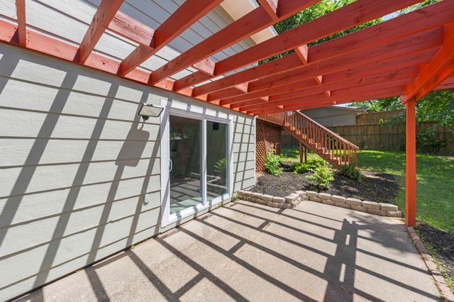 12903 Apple View Lane, Burnsville, MN 55337