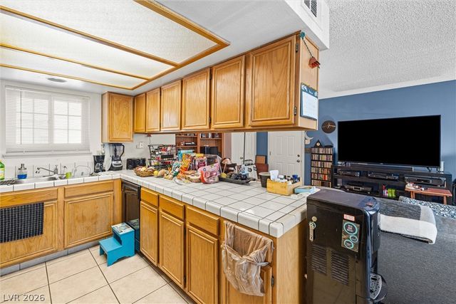101 Luna Way 110, Las Vegas, NV 89145