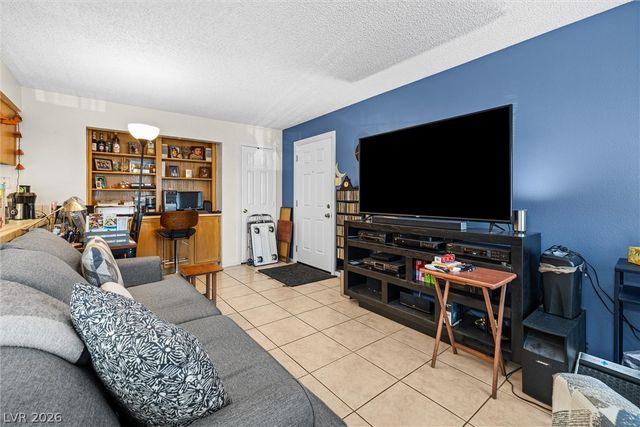 101 Luna Way 110, Las Vegas, NV 89145