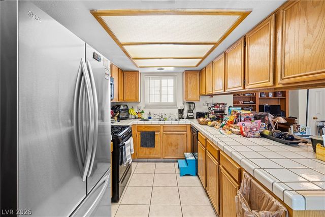 101 Luna Way 110, Las Vegas, NV 89145