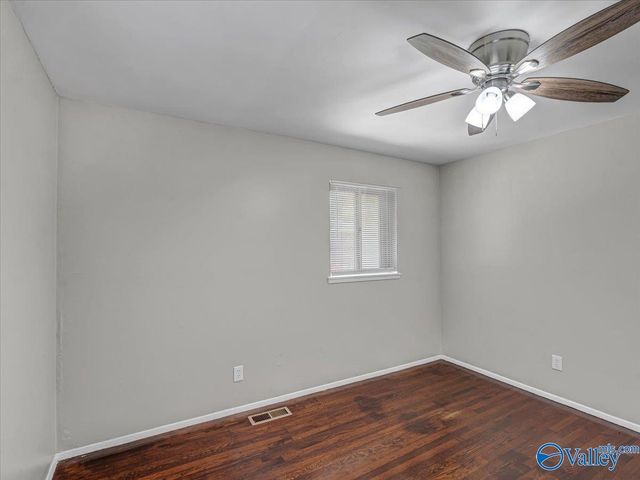 735 W Arbor Drive NW, Huntsville, AL 35811