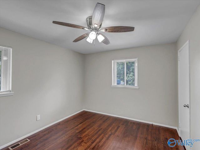 735 W Arbor Drive NW, Huntsville, AL 35811