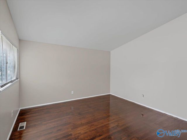 735 W Arbor Drive NW, Huntsville, AL 35811