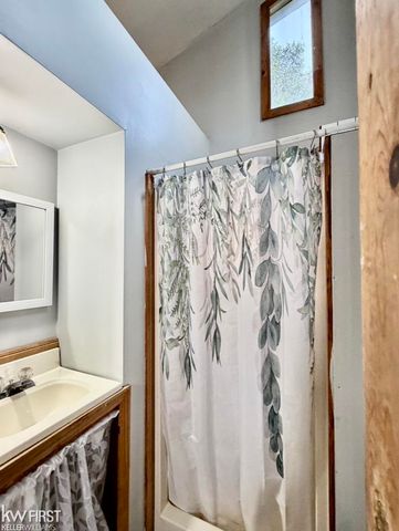 3049 Egleston Avenue, Genesee Twp, MI 48506