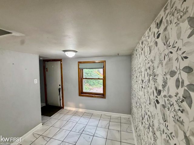 3049 Egleston Avenue, Genesee Twp, MI 48506
