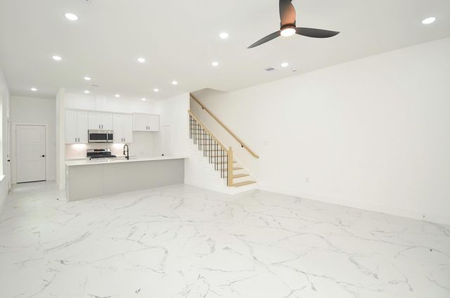 9312 Waller Street, Houston, TX 77012