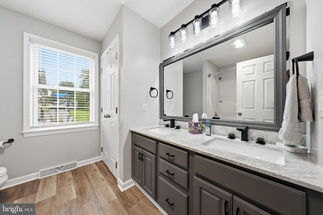 204 JADE DRIVE, Chambersburg, PA 17202