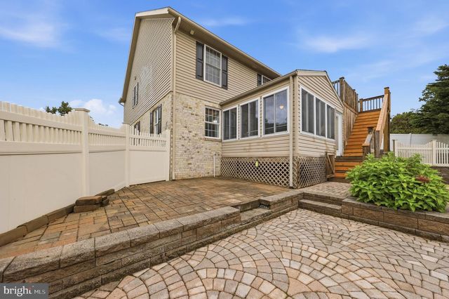 204 JADE DRIVE, Chambersburg, PA 17202