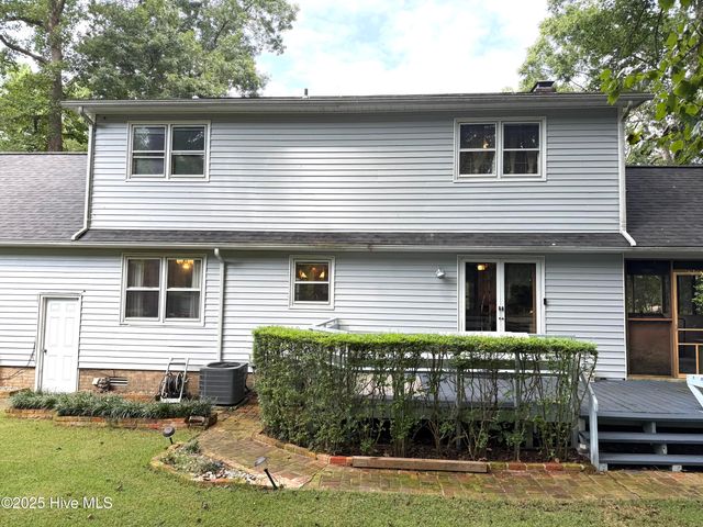 101 Hughes Lane, New Bern, NC 28560