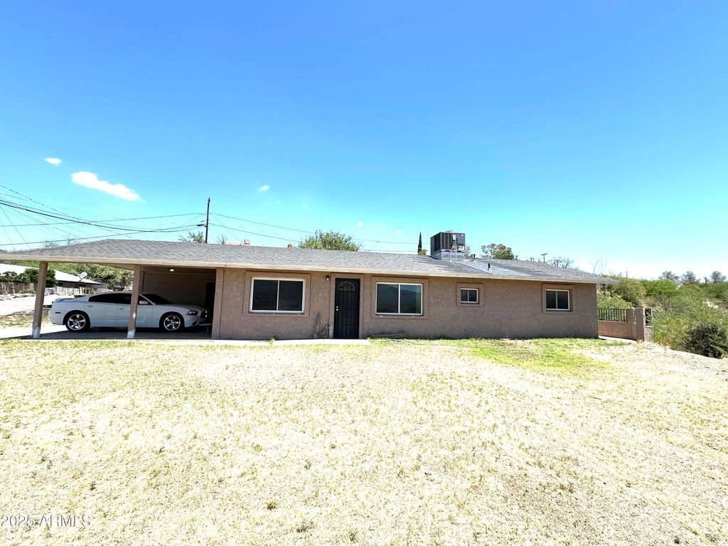 775 E Cactus Drive, Globe, AZ 85501