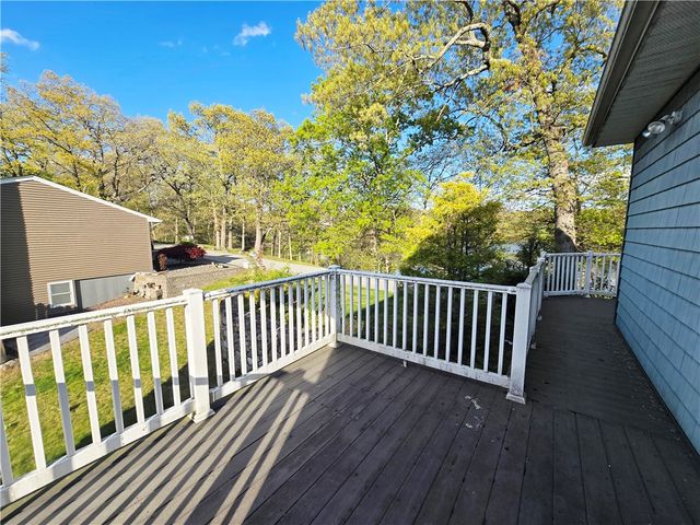 140 Lake View Road, Cranston, RI 02920