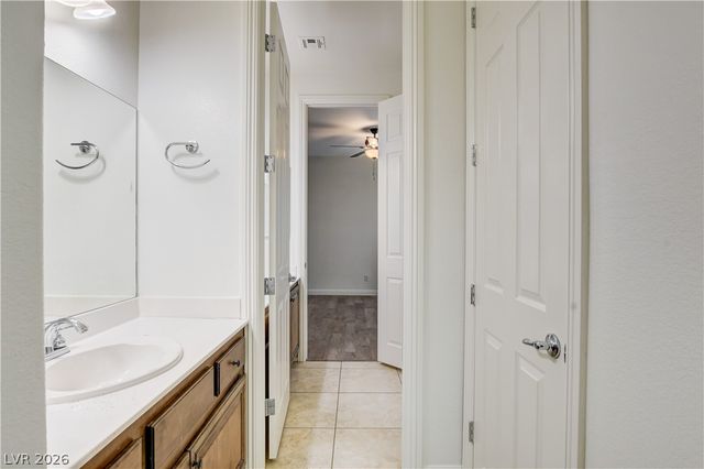 8250 Point Given Street, Las Vegas, NV 89131