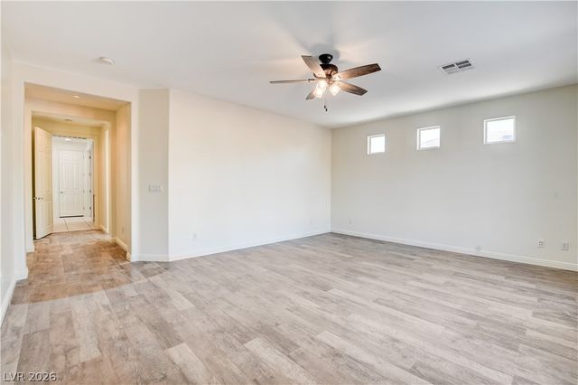 8250 Point Given Street, Las Vegas, NV 89131