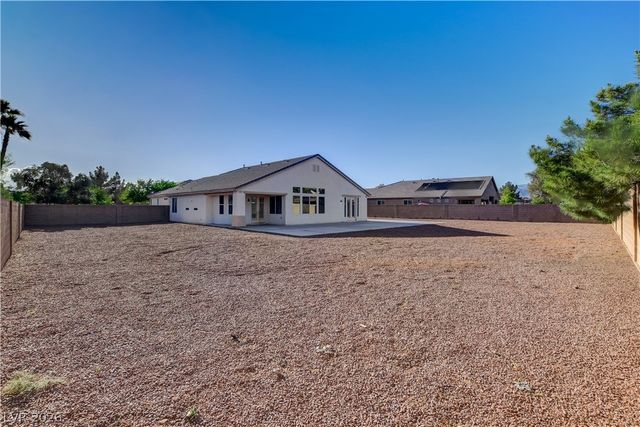 8250 Point Given Street, Las Vegas, NV 89131