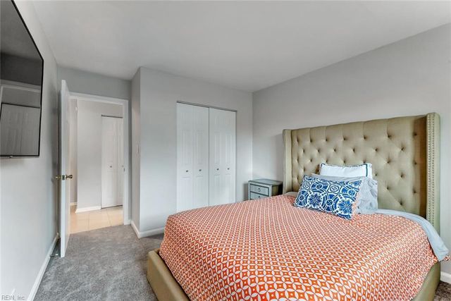 1015 Barclay SQ, Virginia Beach, VA 23451