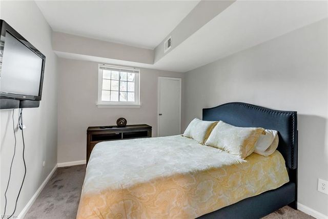 1015 Barclay SQ, Virginia Beach, VA 23451