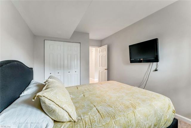 1015 Barclay SQ, Virginia Beach, VA 23451