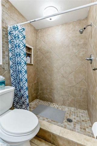 1015 Barclay SQ, Virginia Beach, VA 23451