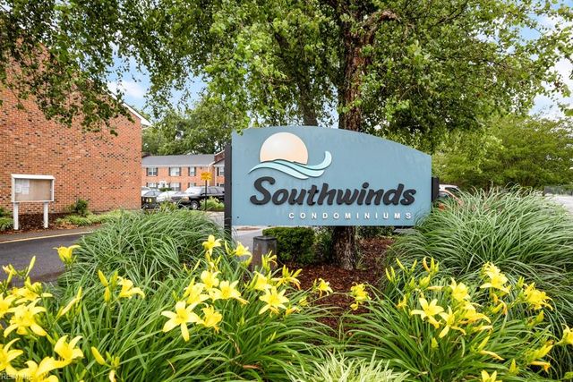 1015 Barclay SQ, Virginia Beach, VA 23451