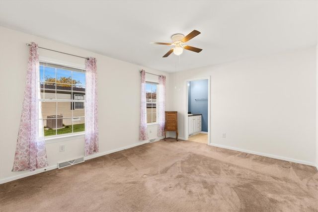 84 Lark Lane, Tiverton, RI 02878