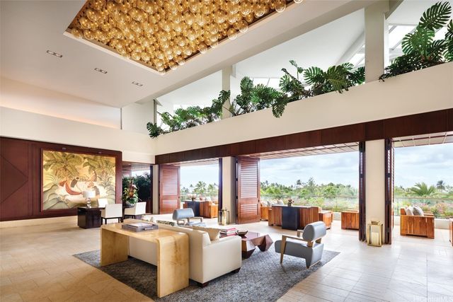 223 Saratoga Road 2001, Honolulu, HI 96815