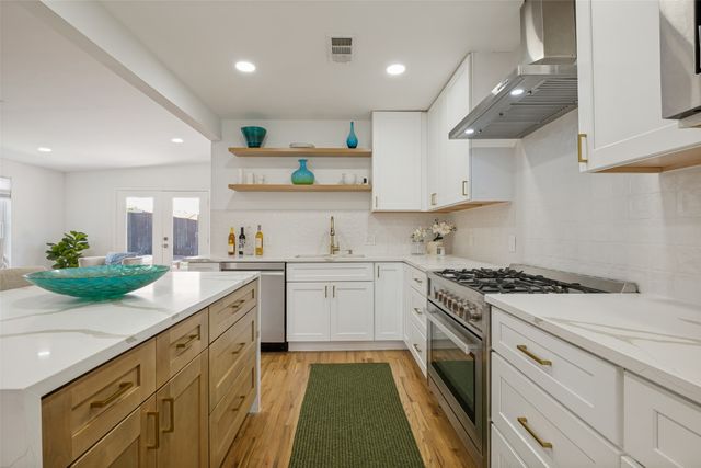6705 Santa Anita Drive, Dallas, TX 75214