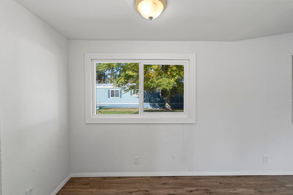 34124 N Newport Hwy, Chattaroy, WA 99003 photo 14