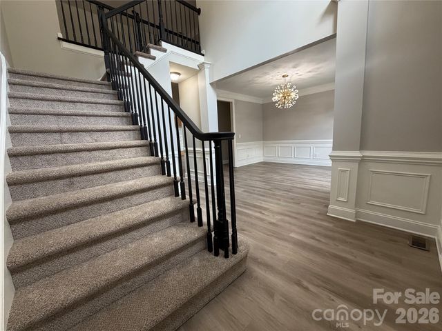 1332 Bershire Lane, Charlotte, NC 28262