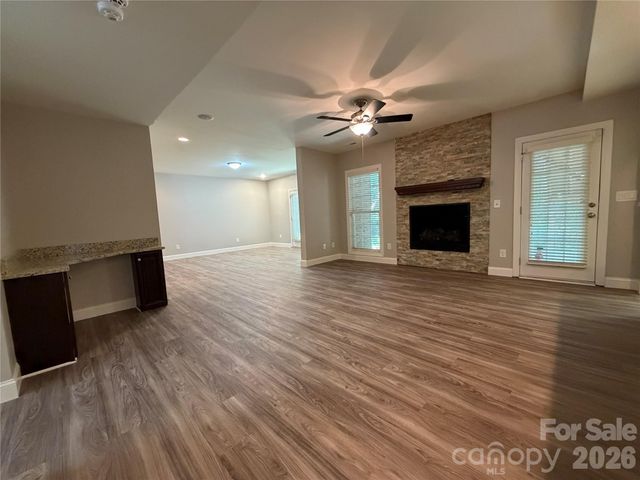 1332 Bershire Lane, Charlotte, NC 28262