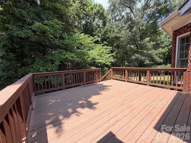 1332 Bershire Lane, Charlotte, NC 28262