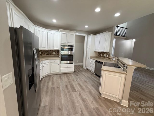 1332 Bershire Lane, Charlotte, NC 28262