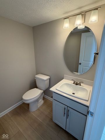 1122 Lake Drive, Kennard, IN 47351