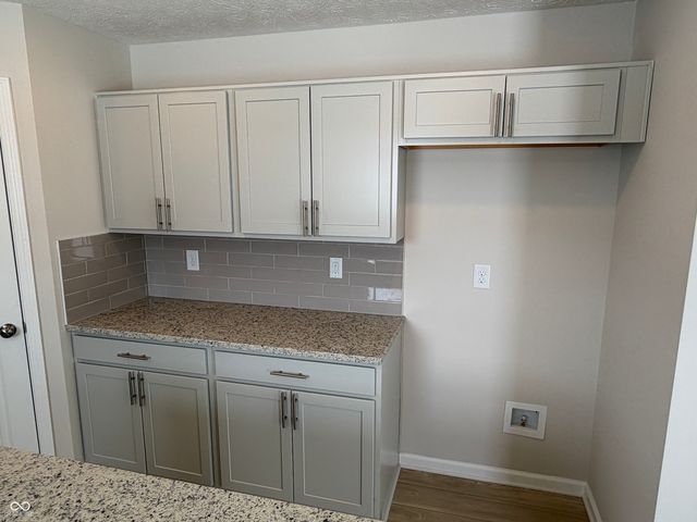 1122 Lake Drive, Kennard, IN 47351